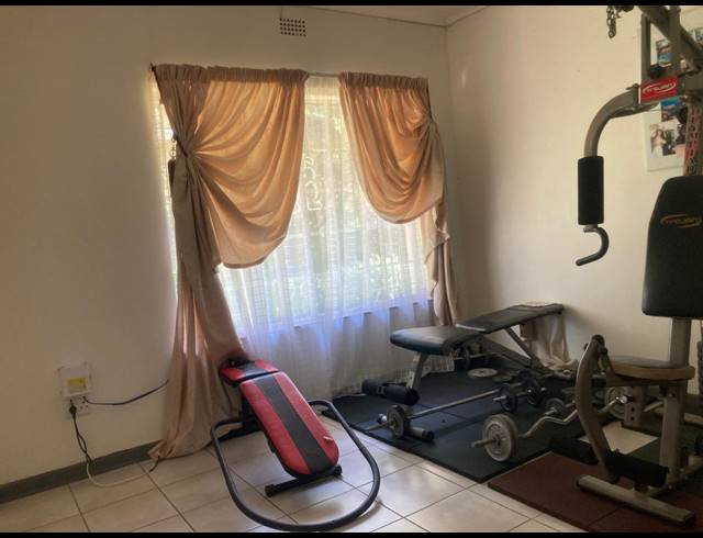 4 BEDROOM HOUSE FOR SALE IN PROTEA PARK